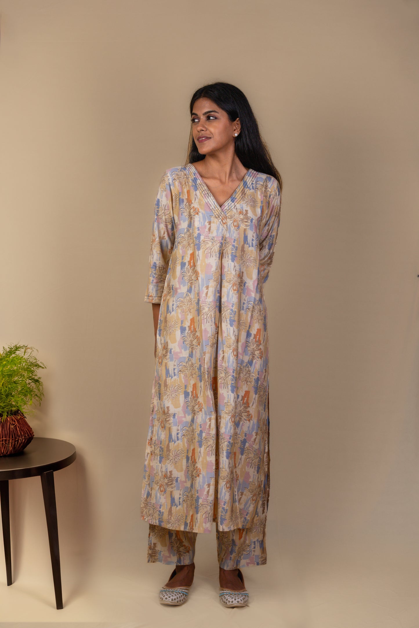 Abstract Floral Chanderi Silk Kurta Set