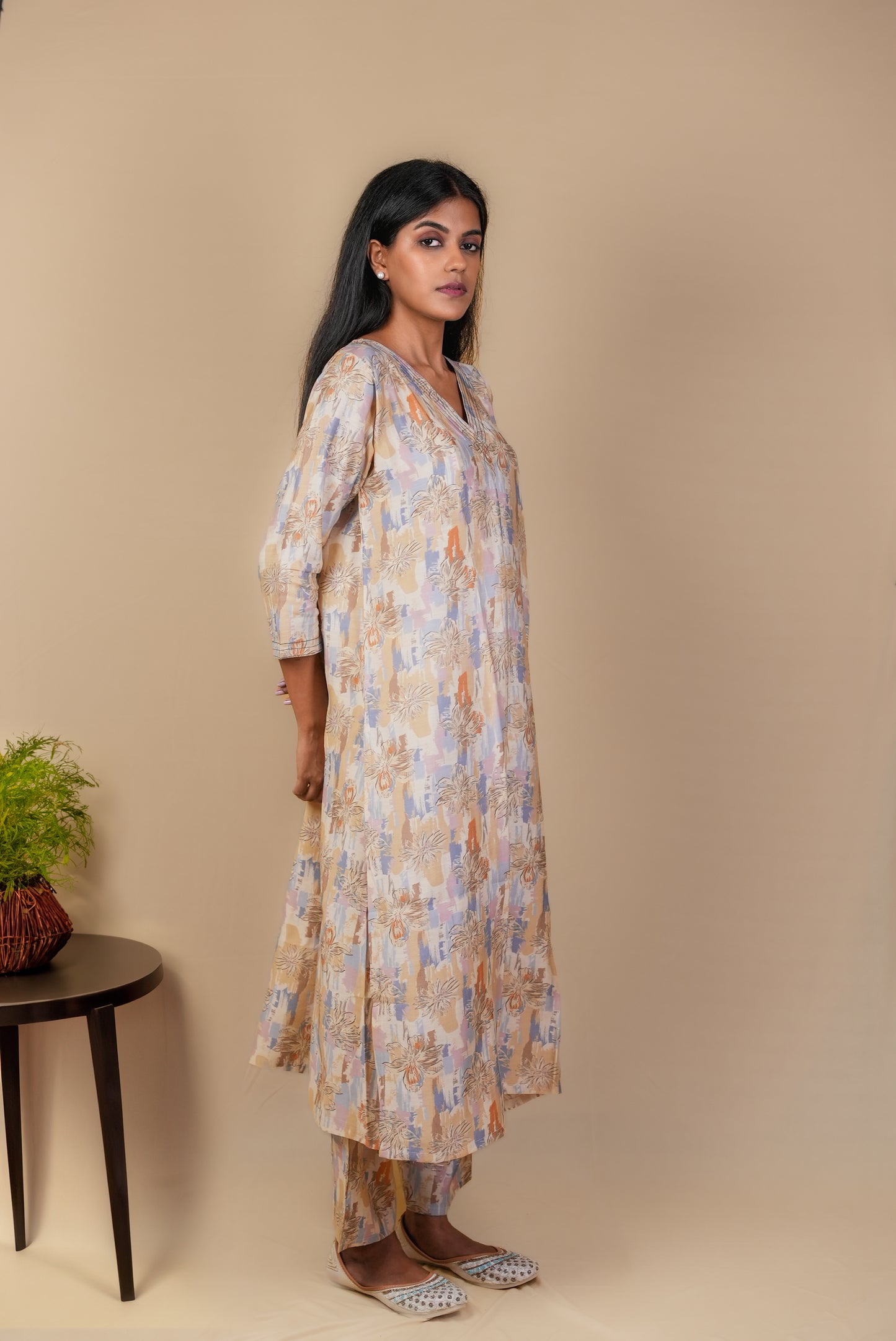 Abstract Floral Chanderi Silk Kurta Set